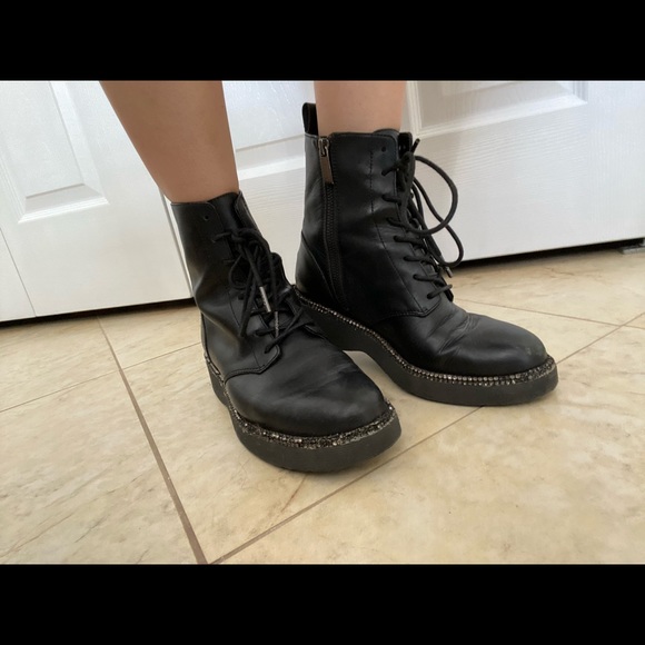 tavie suede combat boot